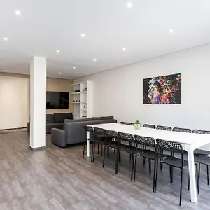 Hébergement de vacances Maison Frappaz - 4 Bedrooms With Garden, Villeurbanne